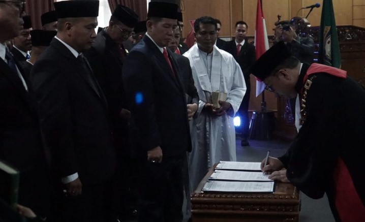 Pelantikan 35 Anggota DPRD OKU Periode 2024 – 2029.